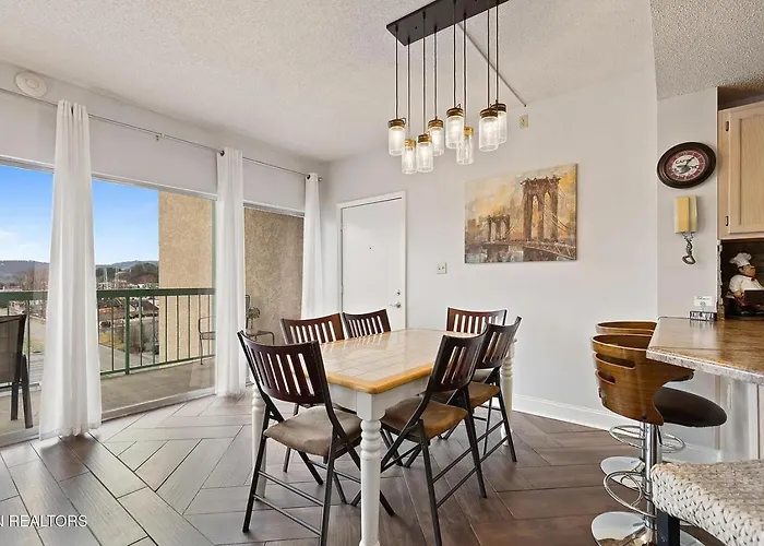River Place Condos #610 3Bd